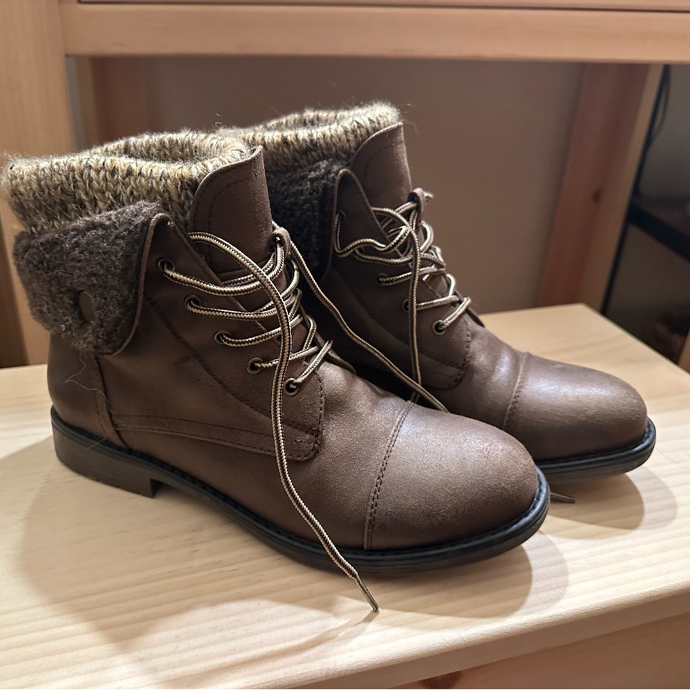 Cliffs by WHITE MOUNTAIN Brown Ankle Boots